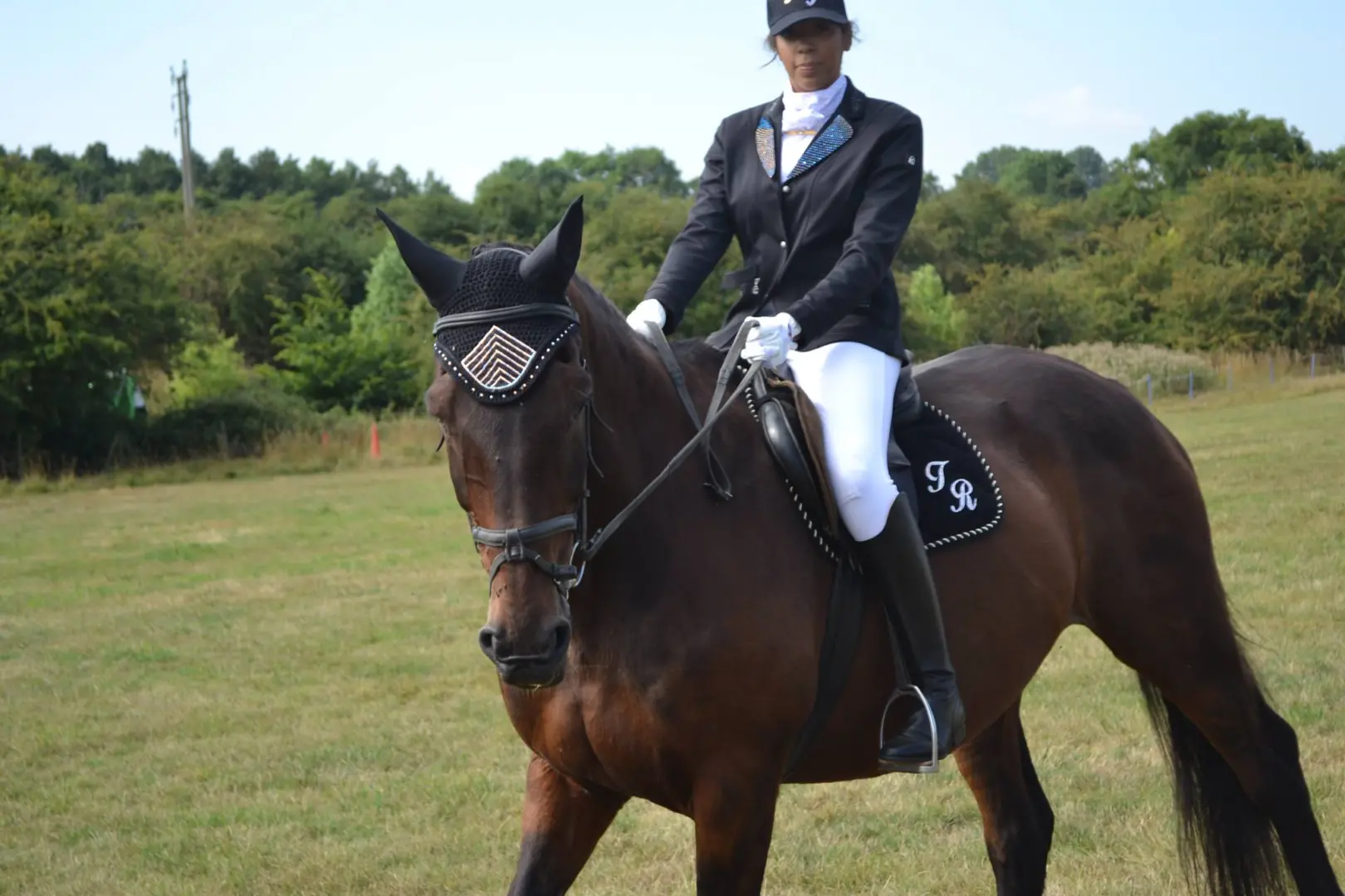 Saddle Square with Crystal Embellished Bespoke Crystal Design - Various Colours - Image 4